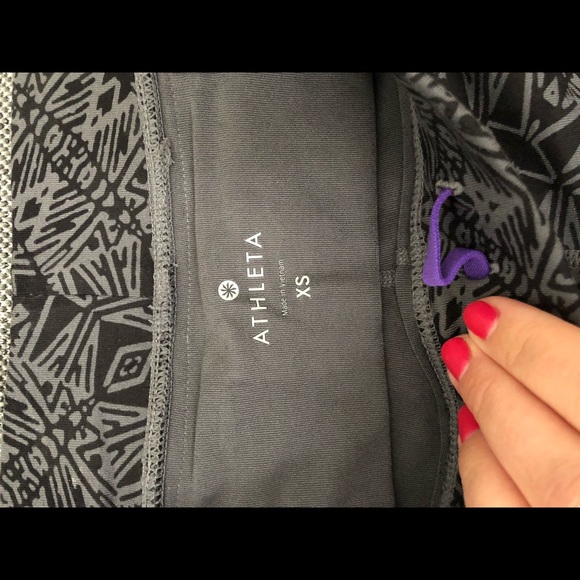 Athleta Crops - Picture 2 of 2